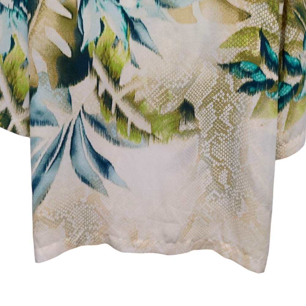 Chico's Tropical Fauna Olive Snake Pattern Tunic Top Womens Size 2 Large - Picture 7 of 10